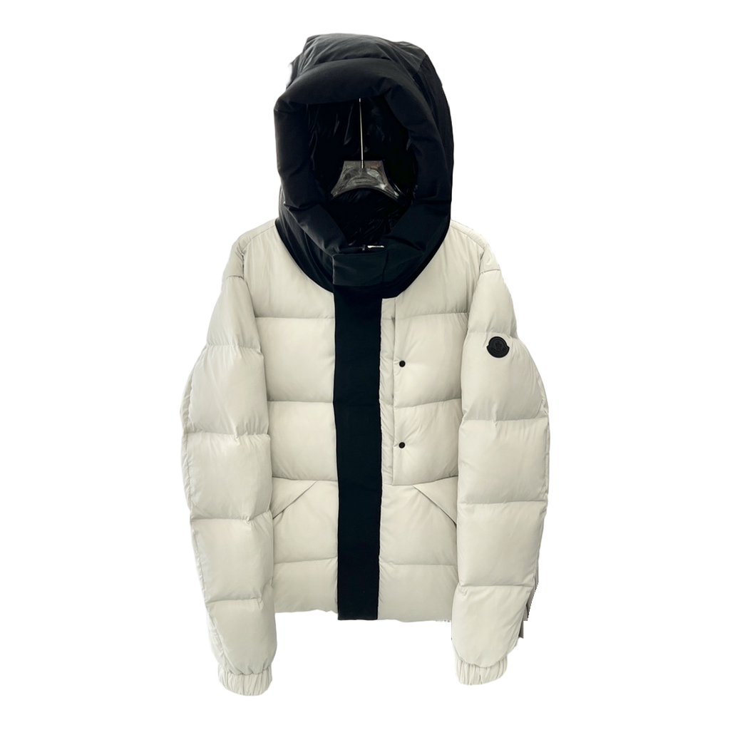 Moncler Color-Block Down Puffer Jacket with Contrast Hood