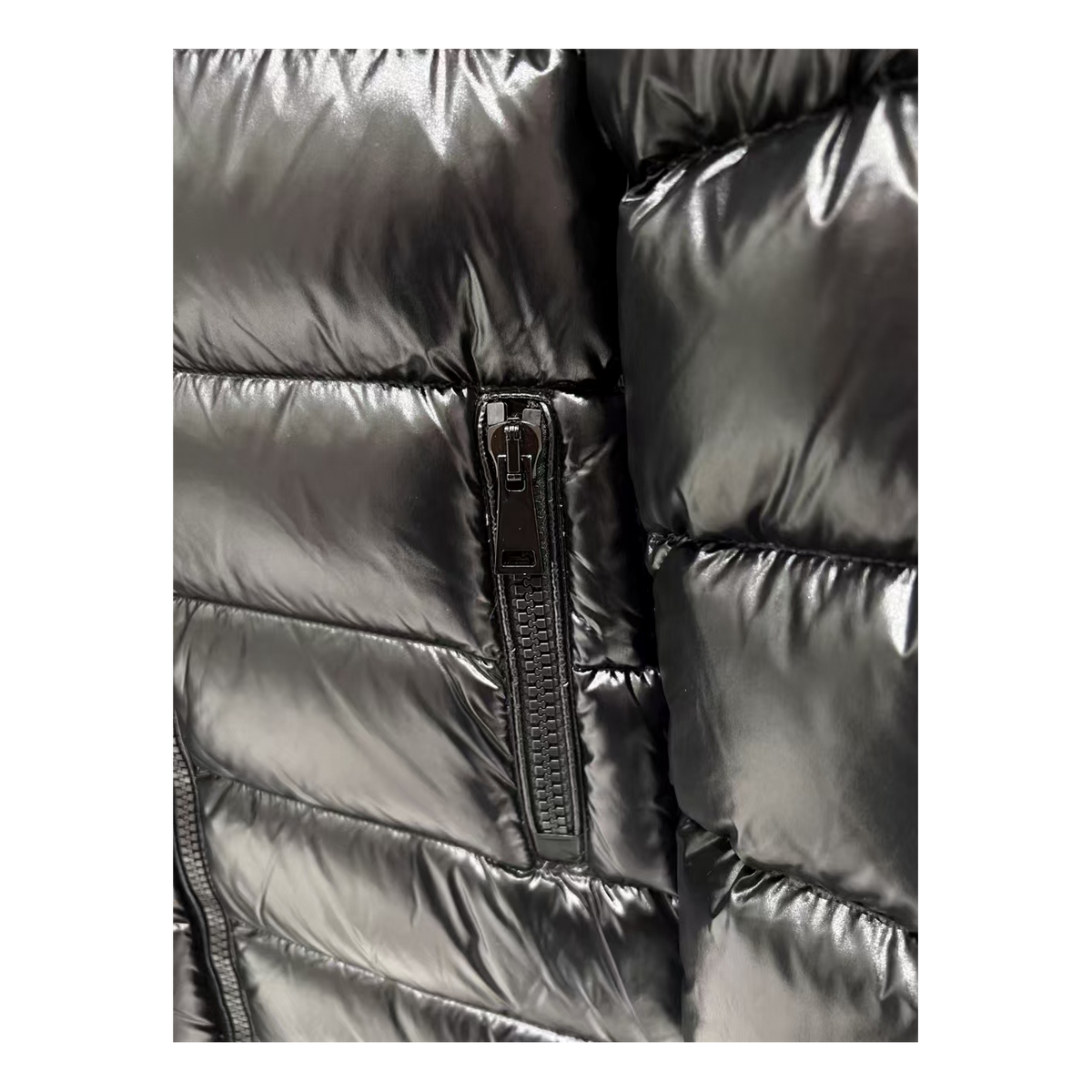Moncler Suyen Hooded Down Puffer Coat in Black