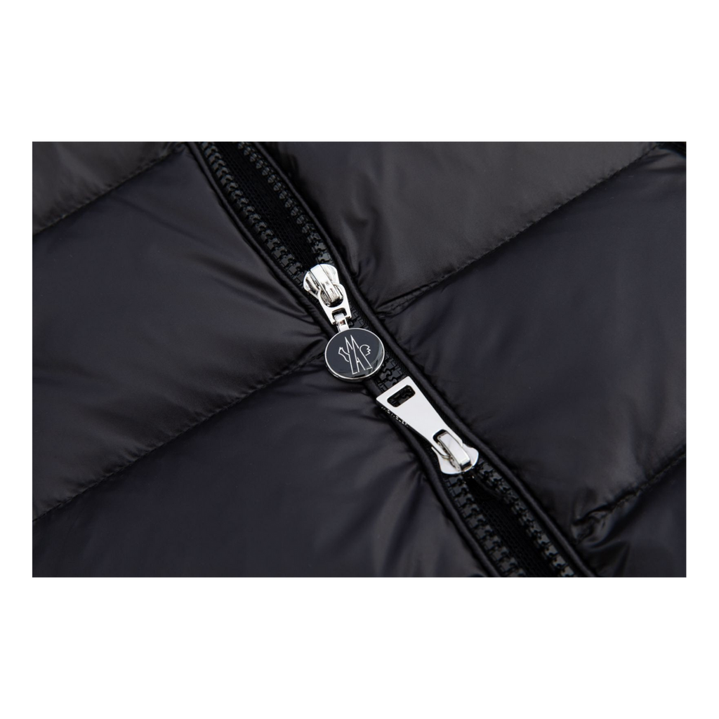 Moncler Gles Fitted Hooded Down Puffer Jacket