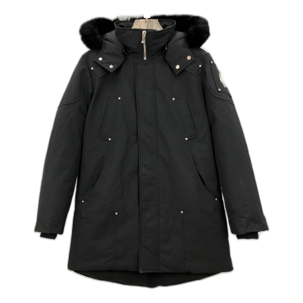 Moose Knuckles Curved-Hem Fur-Trim Hooded Down Parka in Black