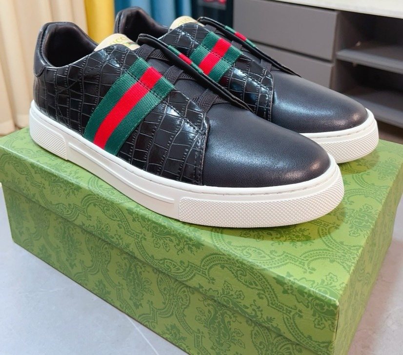 Gucci Men's Stripe Low-Top Sneakers - Leather Lining